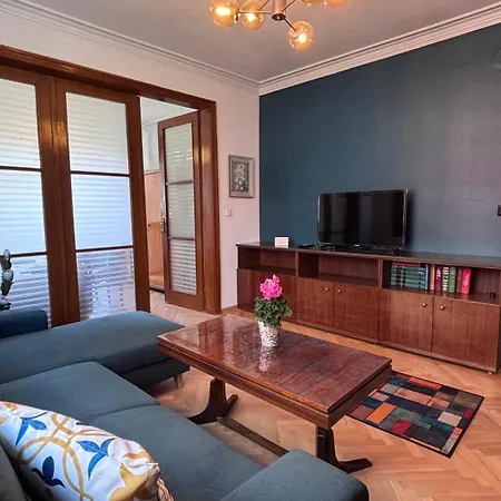 Apartament Mum And Dad In Ivan Vazov Sofia